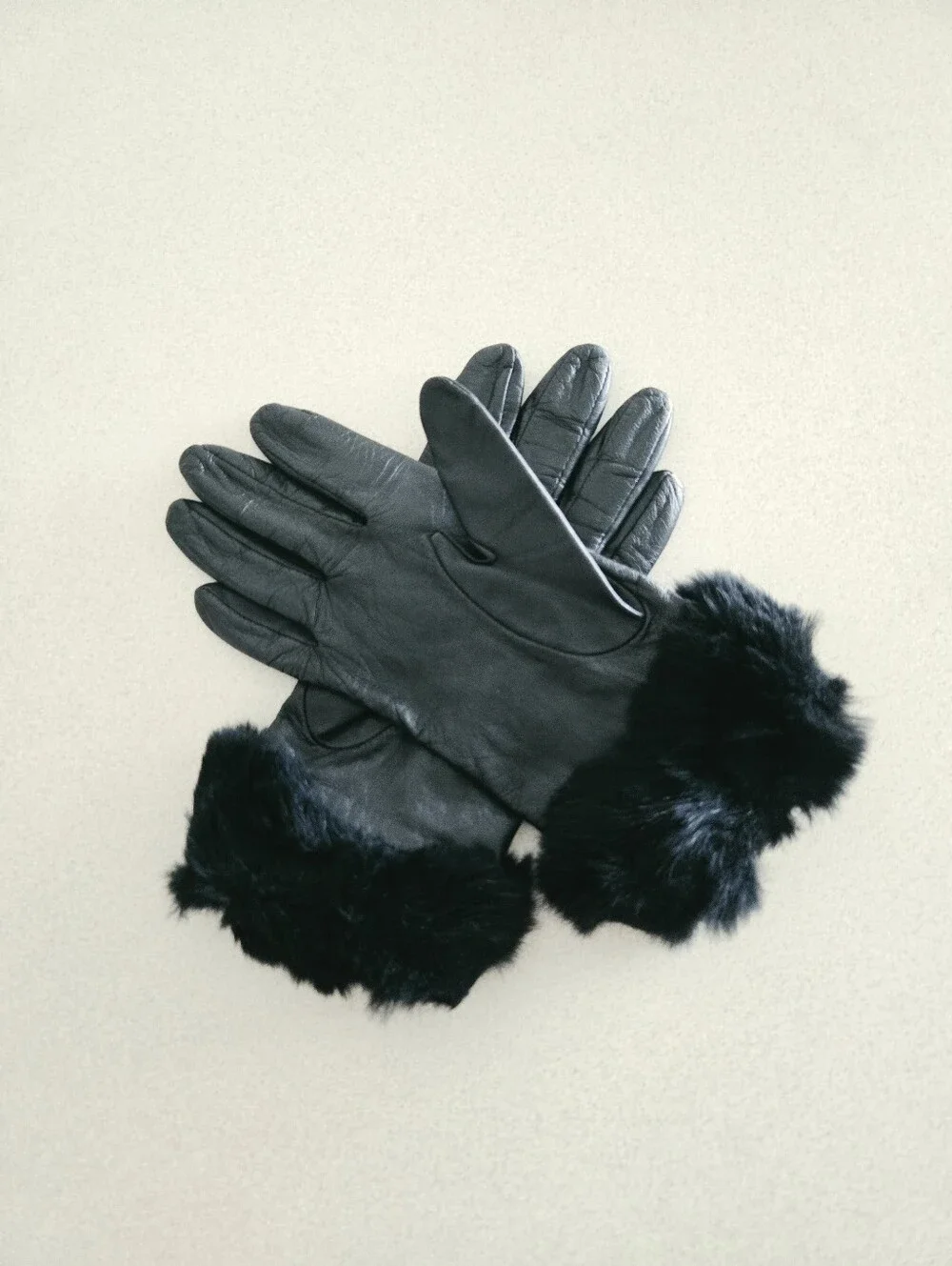 Black Leather Gloves Fur trimmer cuffs Winter Size 10